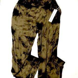 NWT Young Fabulous & Broke Silky Olive and Black Tie-Dye Pants